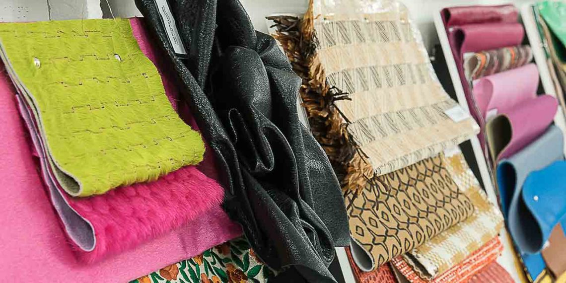 Panneaux de tendances au Lineapelle Fashion Studio à Milan