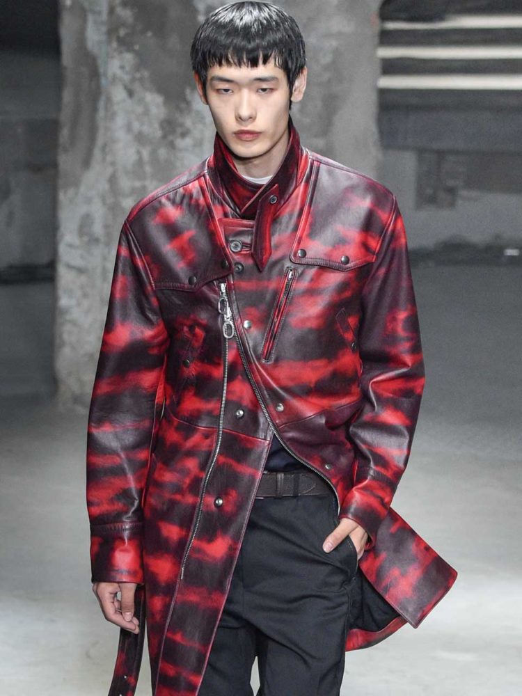 Perfecto en cuir défilé homme printemps-été 2019 Lanvin