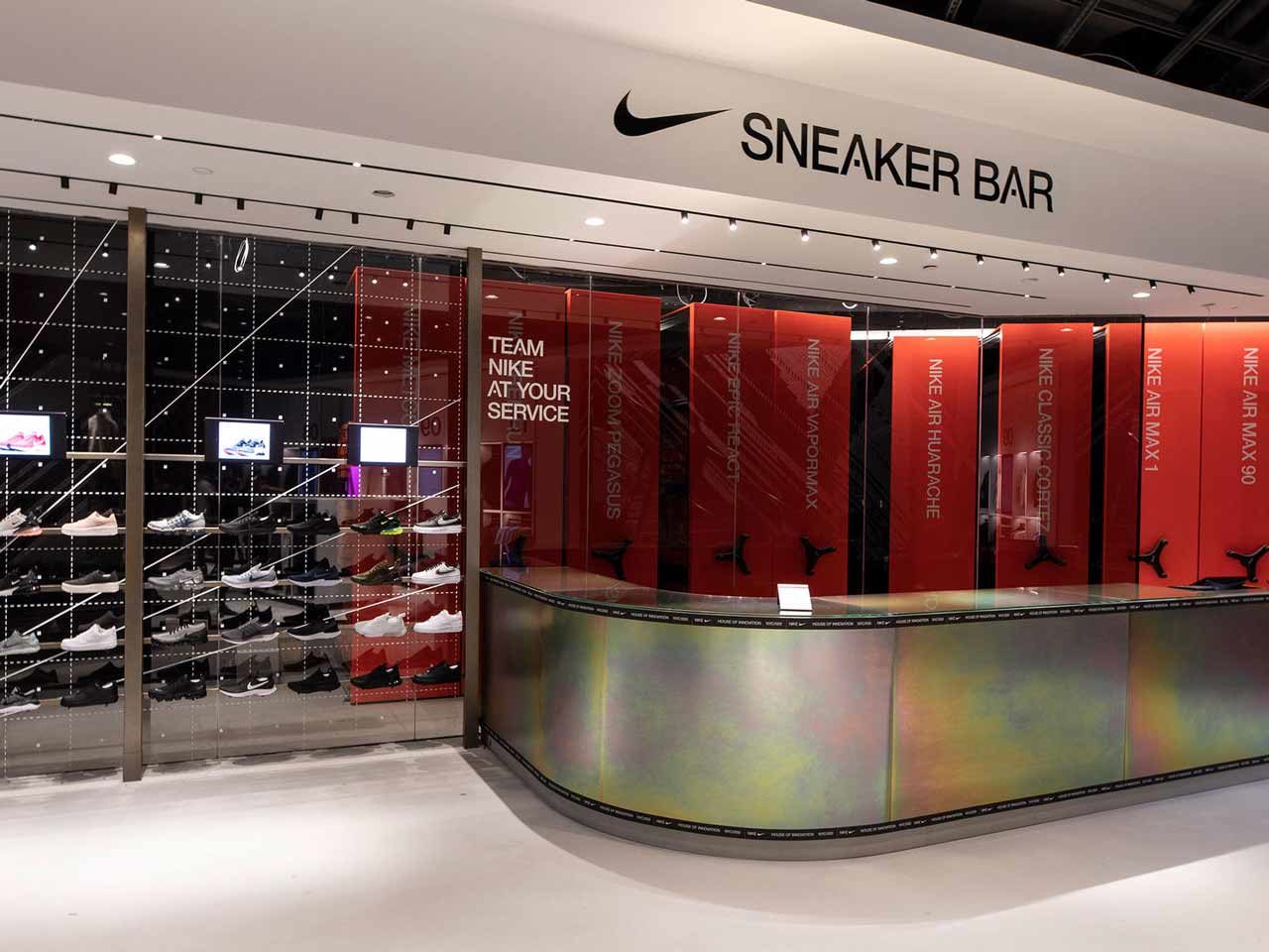 Nike NYC HouseOfInnovation customisation coach
