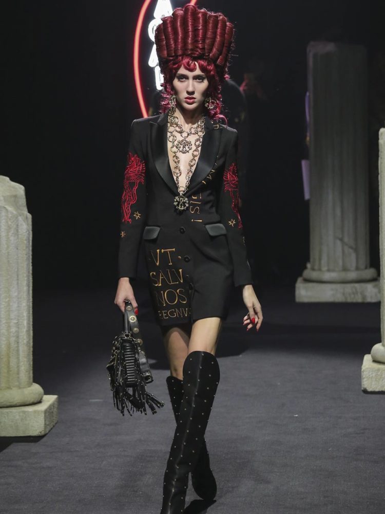 Défilé Moschino automne-hiver 19/20.