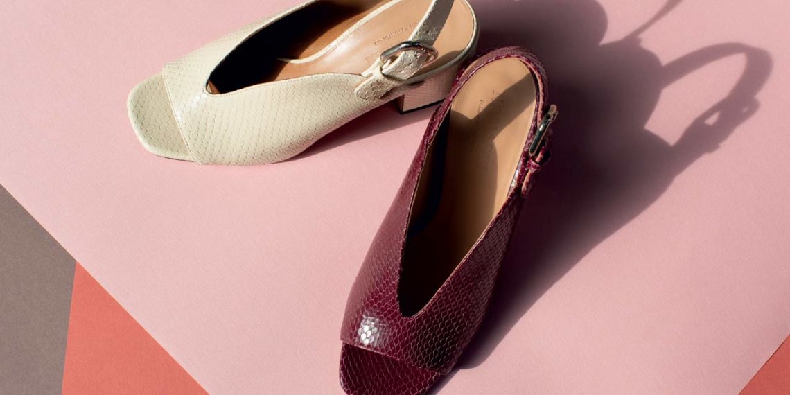 Sandale Baghera en cuir façon python, 295€, coloris .