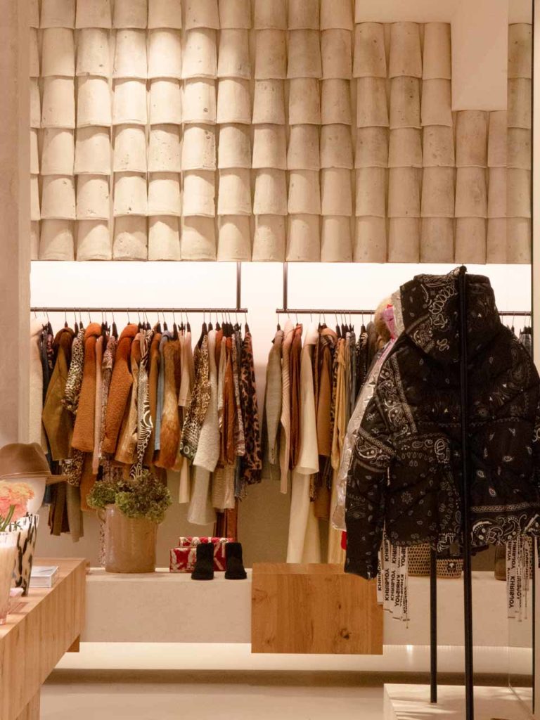 Lulli : le concept-store m?�ridional s�??impose aussi sur la toile - Leather Fashion Design (LFD)