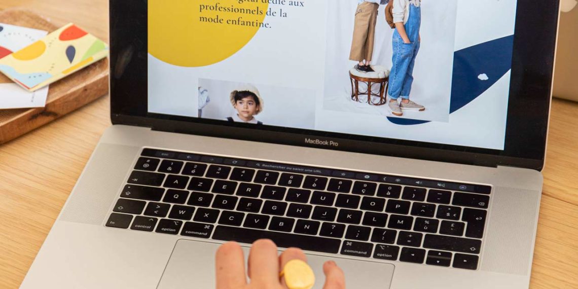 Yoli Nae showroom presse online