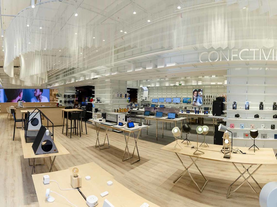 Fast Shop concept store