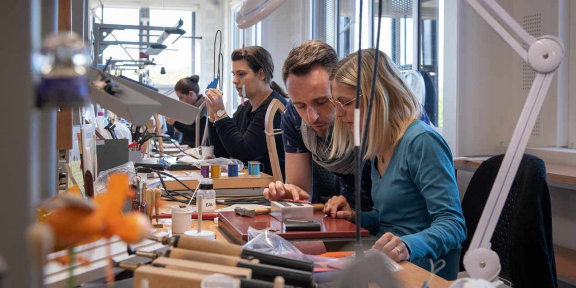 Ecole Hermès savoir faire Fitilieu