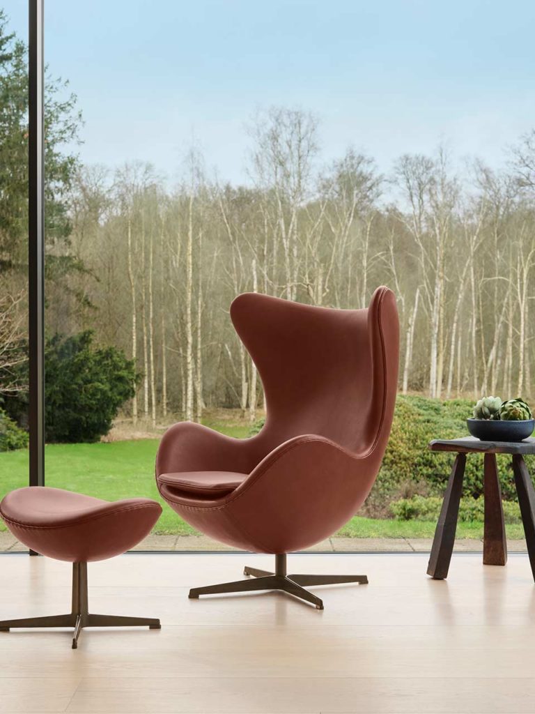 Egg Chair cuir châtaigne Collecton Anniversaire Fritz Hansen