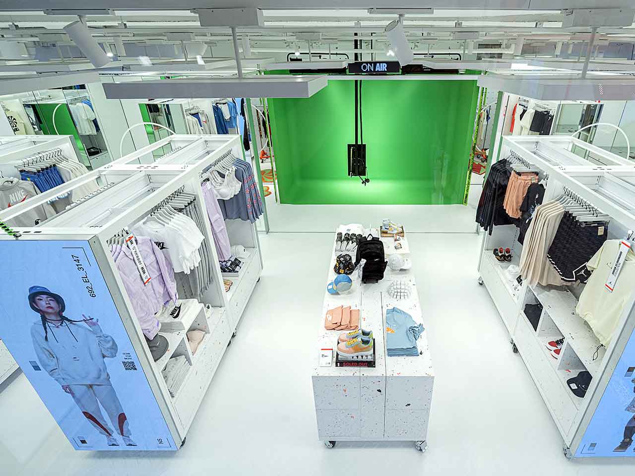 Les nouveaux conceptstores oscillent entre vintage et futurisme 2