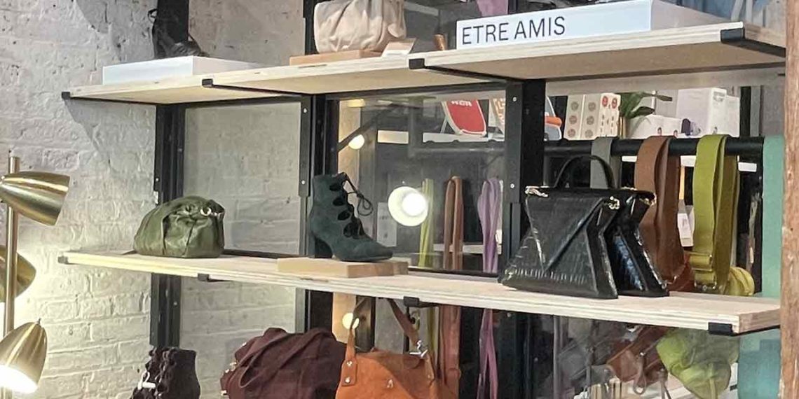 Etre Amis Pop up store New York FFC