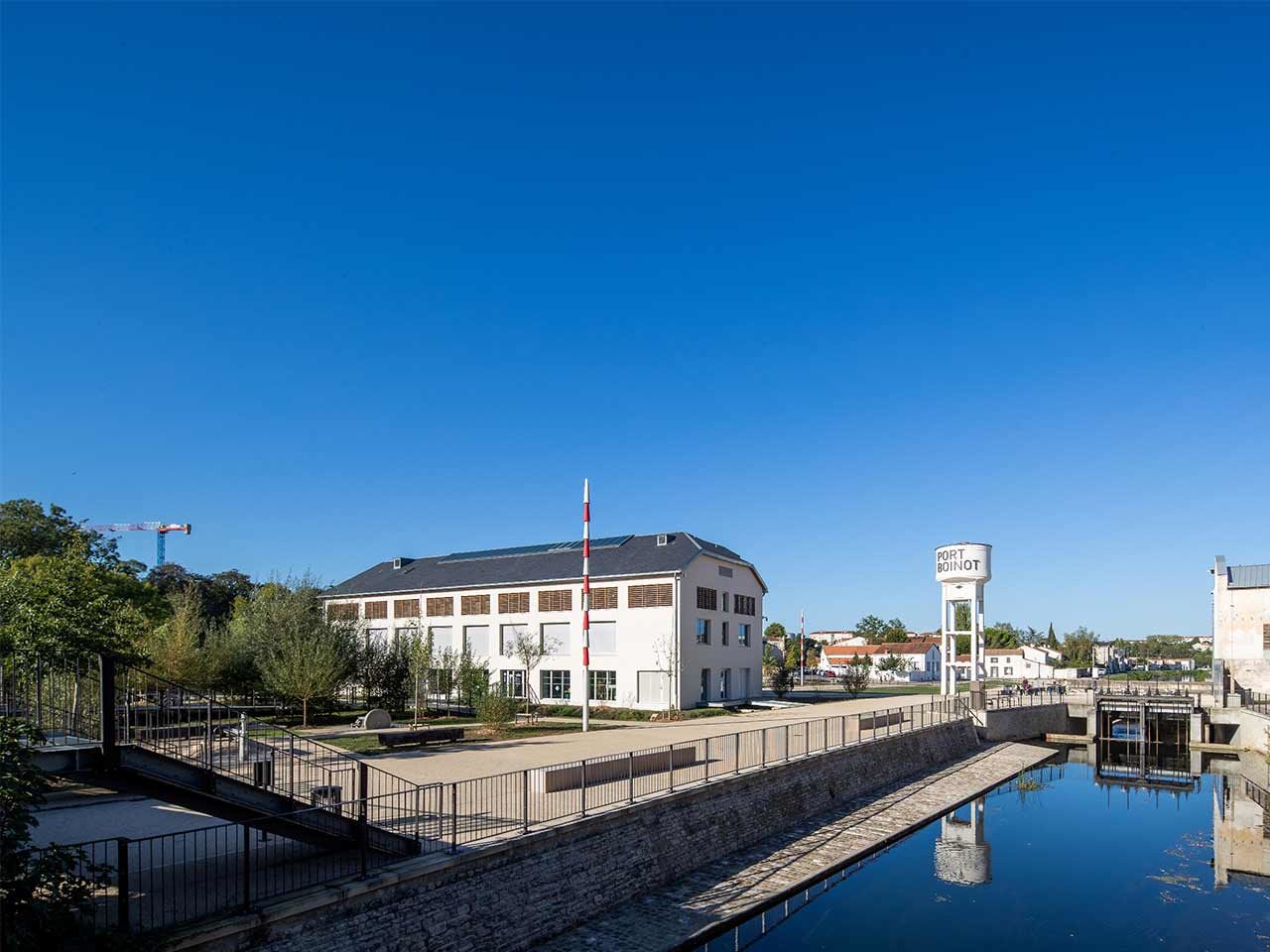 Port Boinot emblème chamoiserie ganterie Niort