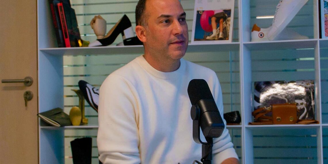 Designer maroquinerie, Morgan Diguerher est l’invité du denier podcast « Matière(s) à réflexion(s) ».