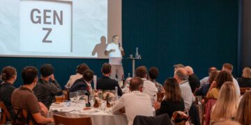 La Gen Z et ses paradoxes de consommation, par Éric Briones en ouverture du dîner de gala.