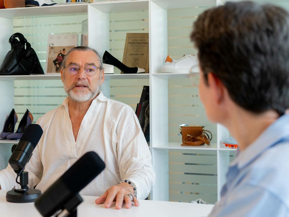 Éric Bergère revient sur son parcours créatif au sein de maisons de luxe et partage sa sensibilité artistique.