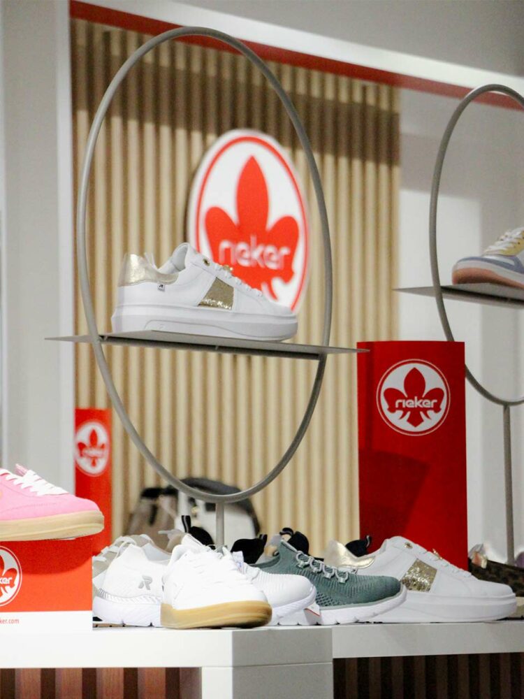 La boutique Rieker à Lille est l’un des huit magasins dirigés par Anne-Claire et Romain Flandrin.