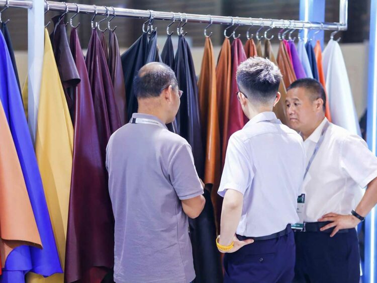 Les exposants viennent du monde entier.