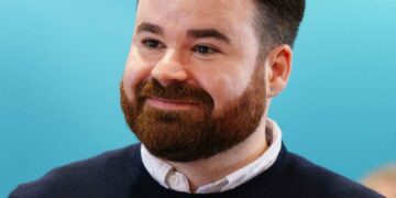 Tom Hogarth, Responsable Communication de Leather Working Group.